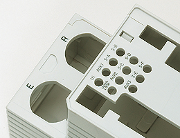 樹脂成型品(高度差刻印)